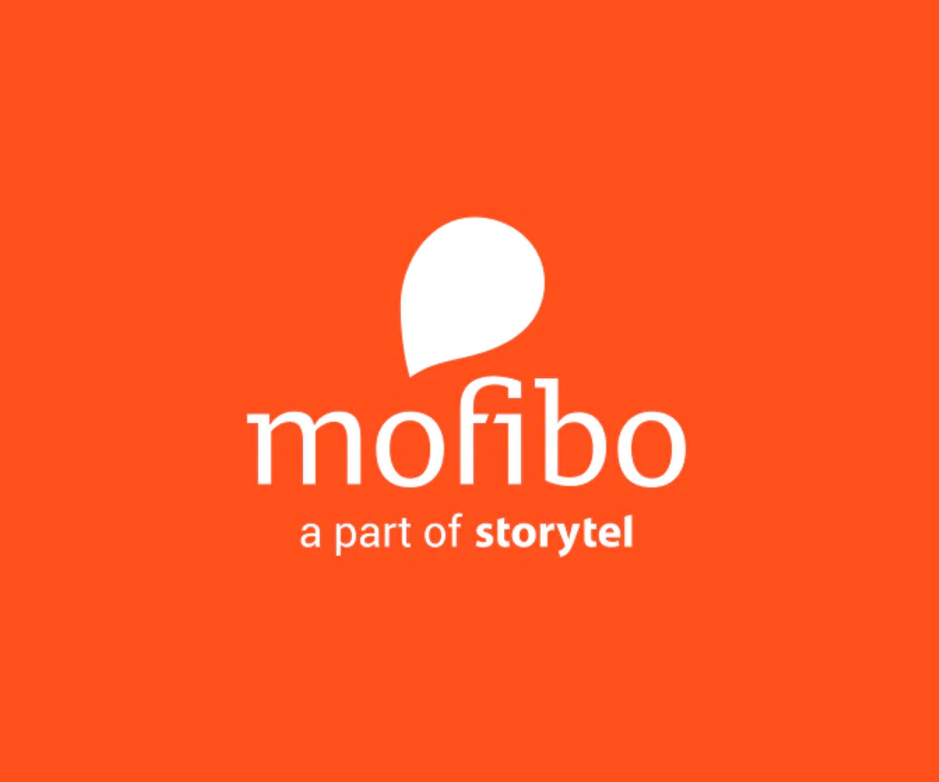Mofibo-logo i hvid på orange baggrund med teksten “a part of storytel” under.