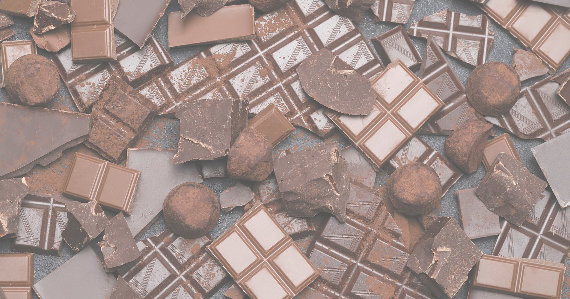 Alt chokoladen fra Elmelund Chocolatier Organic er produceret i Danmark på vores fabrik i Ørslev, hvor vi producerer en bred vifte af økologisk håndlavet chokolade.