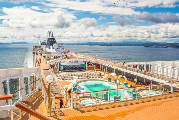 Cruise ship wind comfort